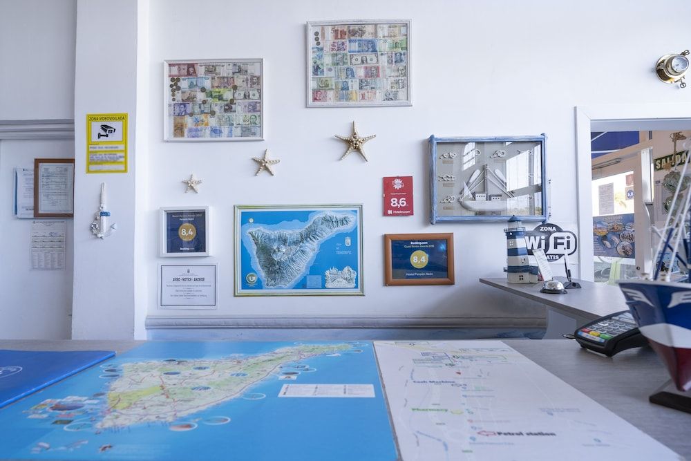 Hostel Neon Tenerife 2