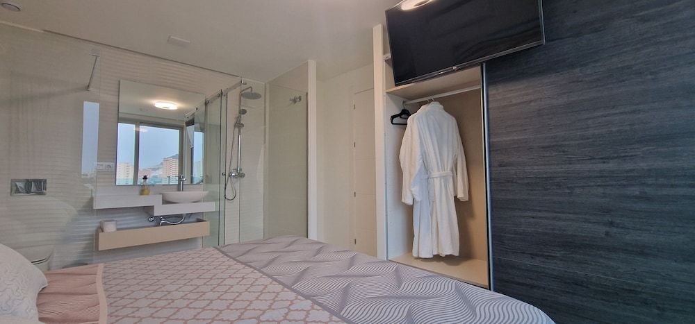 Apartamentos Oasis de la Cala 3