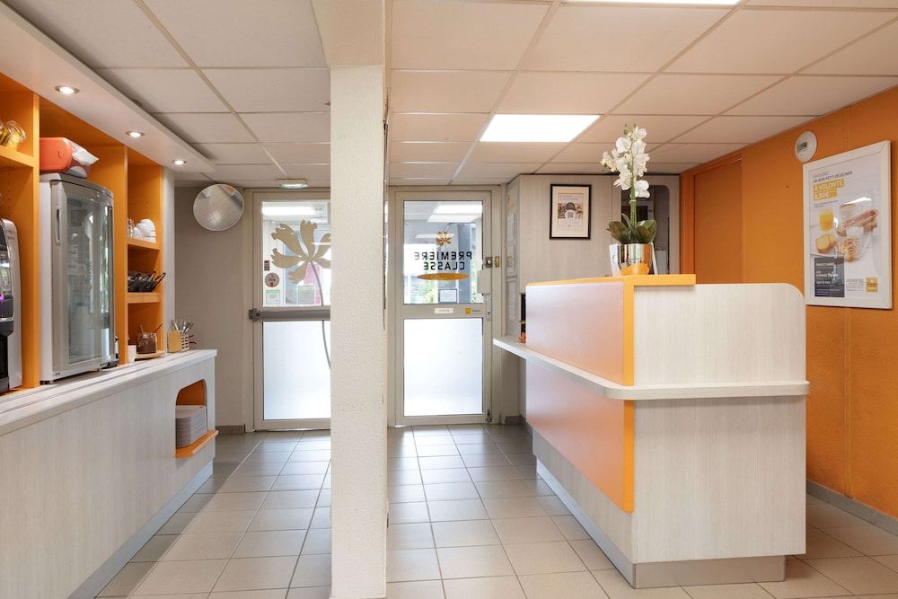 Première Classe La Ville-Du-Bois 2