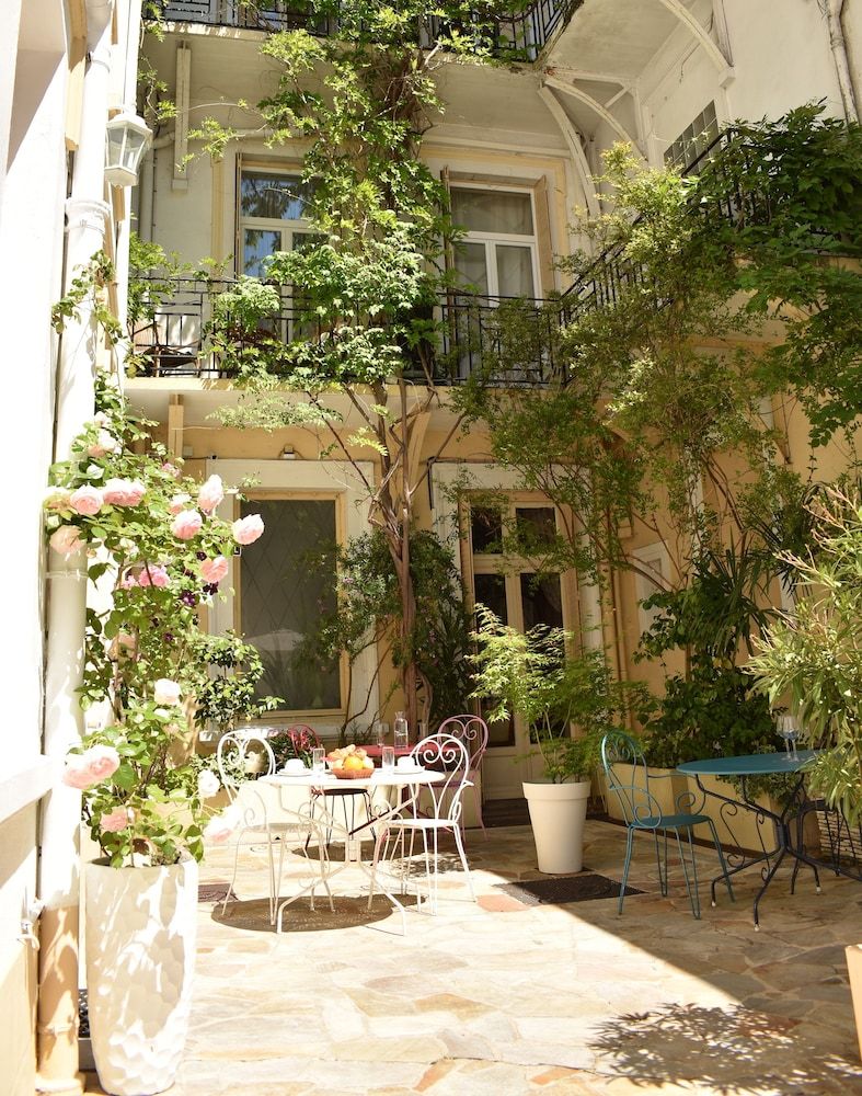 Hotel Henri IV 3 estrelas em Tarbes