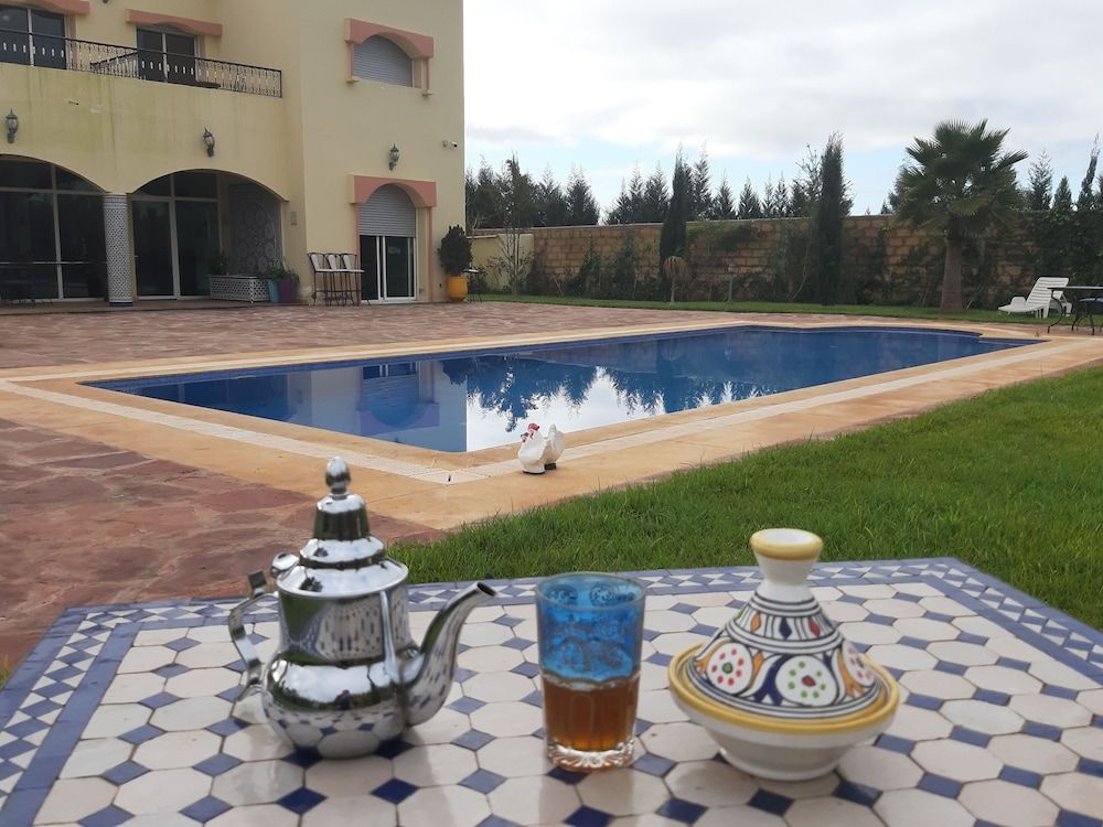 Riad Tanjil -1 estrellas en Casablanca