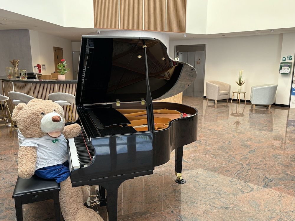 Brit Hotel Privilège Paris - Rosny 2