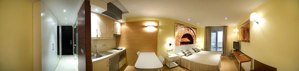 Playa Miguel Beach Club & Aparthotel 2