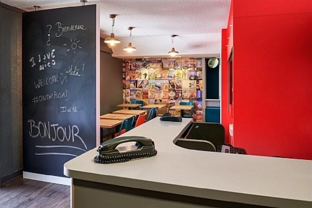 hotelF1 Avignon Nord 2