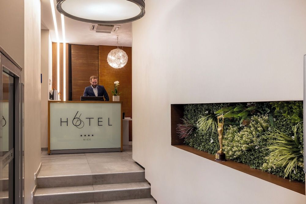 Hôtel 66 2