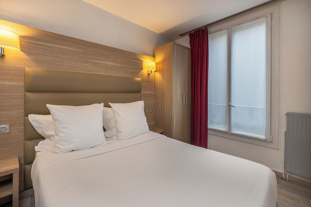 Hôtel Luxor 2 estrelas em Issy-les-Moulineaux