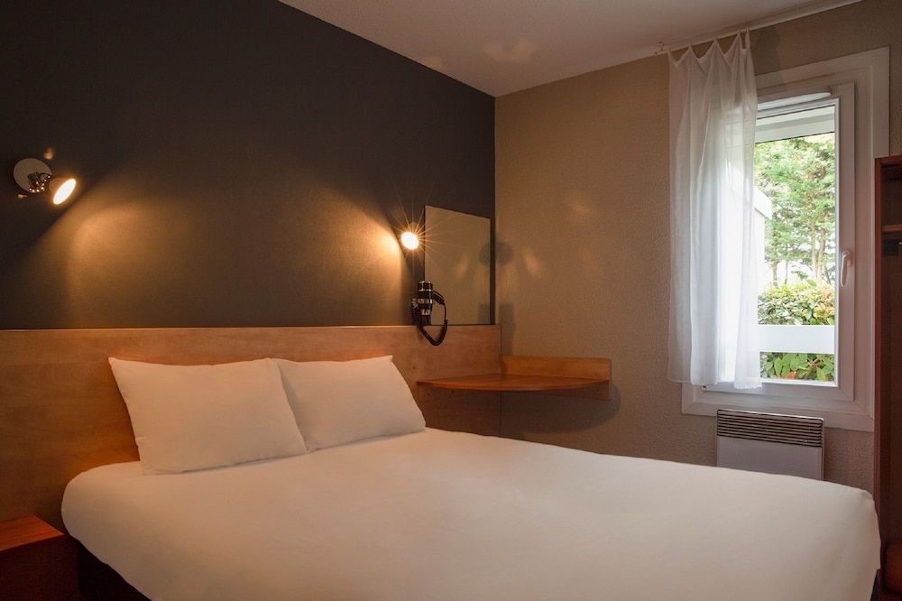 KYRIAD DIRECT Orleans - La Chapelle St Mesmin 2