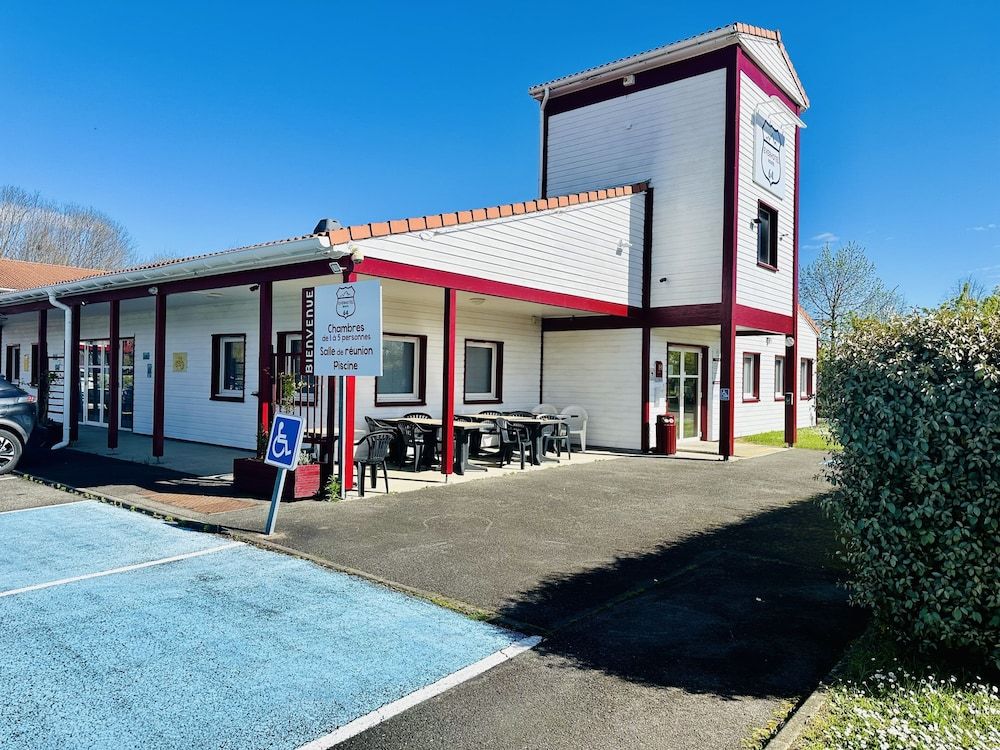 Ever Route 64 Brit Hotel Tarbes Ibos 3