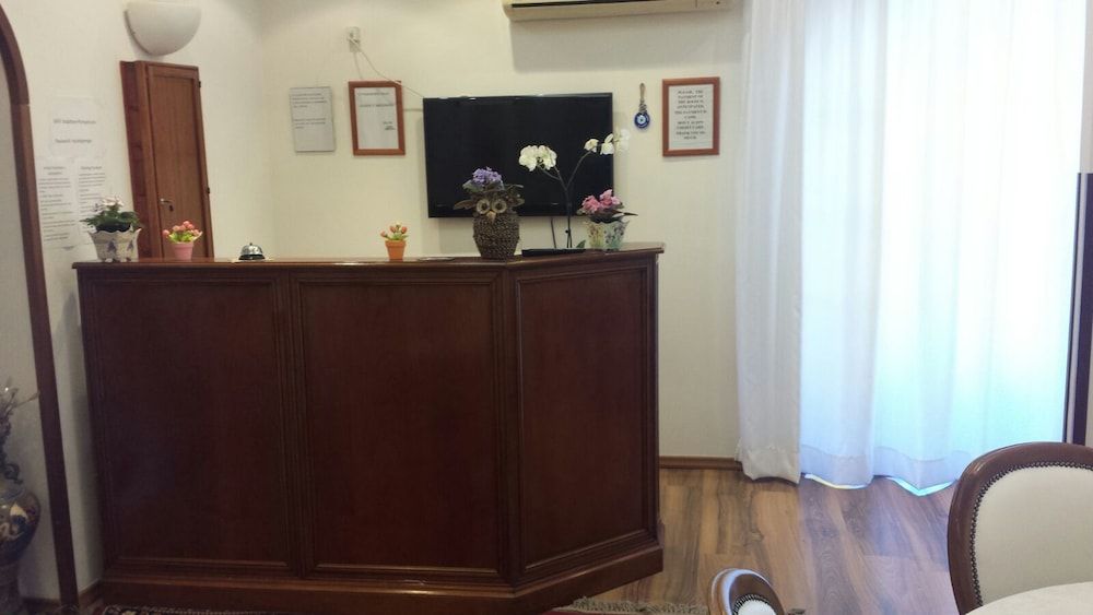 Pompeii Ruins Hotel 2