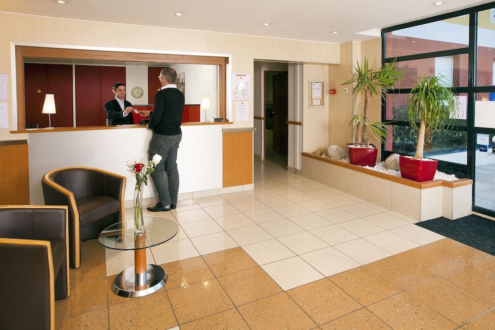 Séjours & Affaires Genève Saint-Genis 2