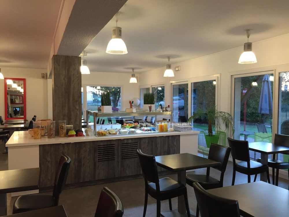 Brit Hotel Rouen Sud / Val De Reuil 3 étoiles à Val de Reuil