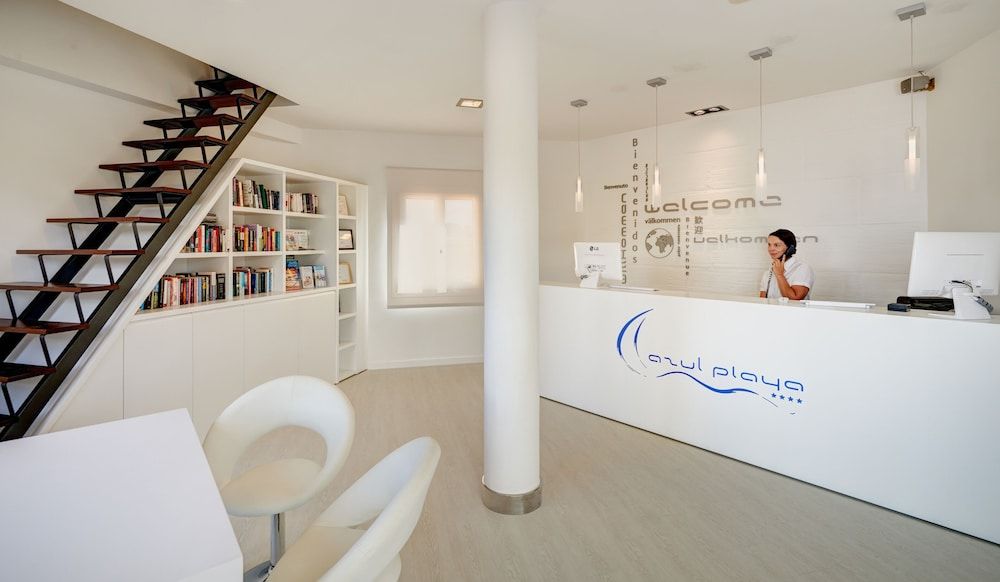 Apartamentos Azul Playa 2