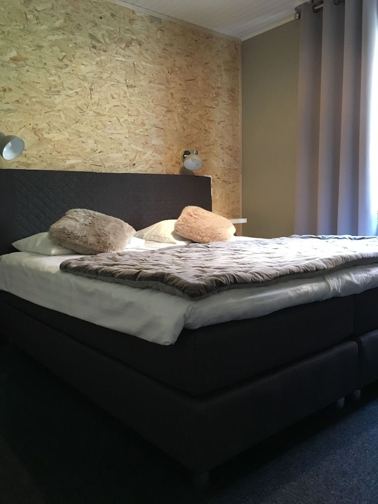 Au Cheval Blanc Hôtel et Restaurant 3