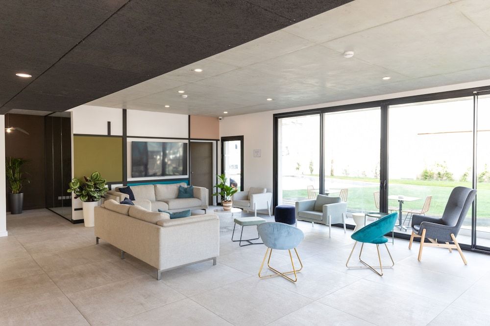 Golden Tulip Martigues Provence 2