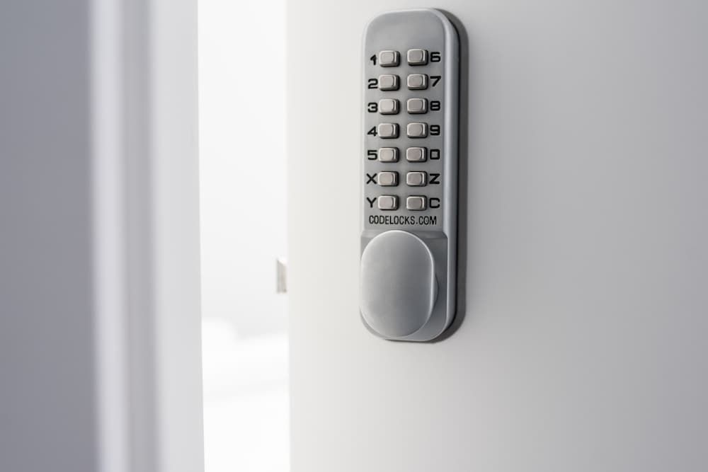 AYZ Frailes - Auto check-in property 1