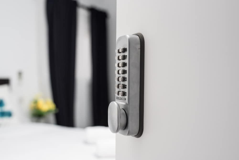 AYZ Frailes - Auto check-in property 3