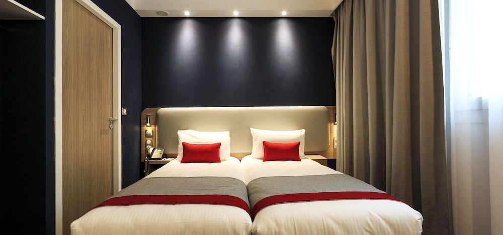 Holiday Inn Express Paris - Velizy, an IHG Hotel 3