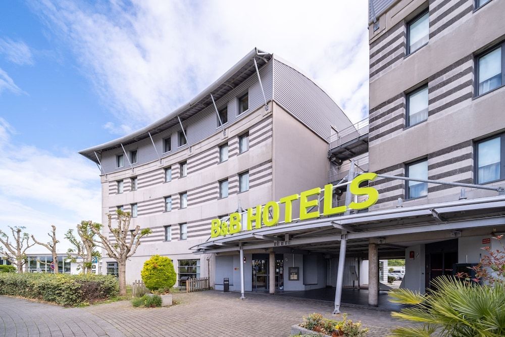 B&B HOTEL Calais Terminal Cité de l'Europe 3 étoiles 3 étoiles à Coquelles