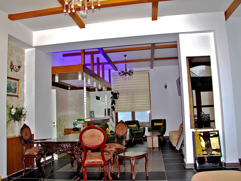 Fly Inn Brussels Airport 2