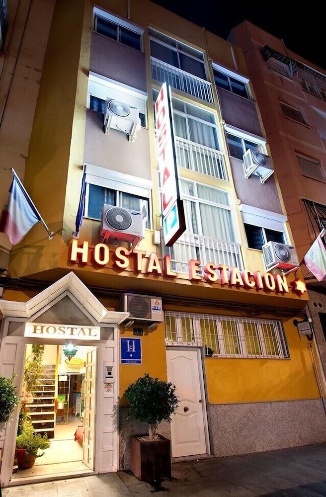 Hostal Estación Almeria 1
