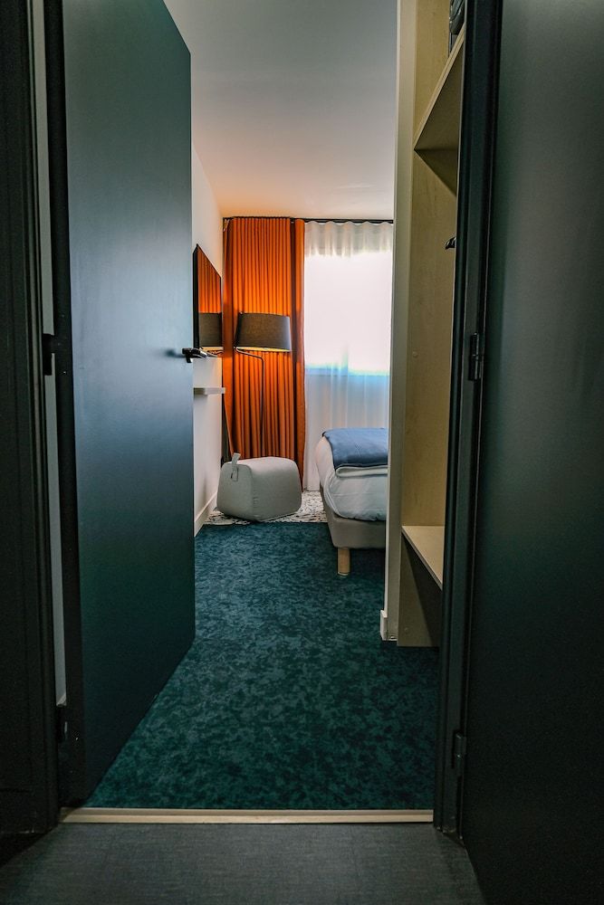 LIVE Hotels Bordeaux Lac 2