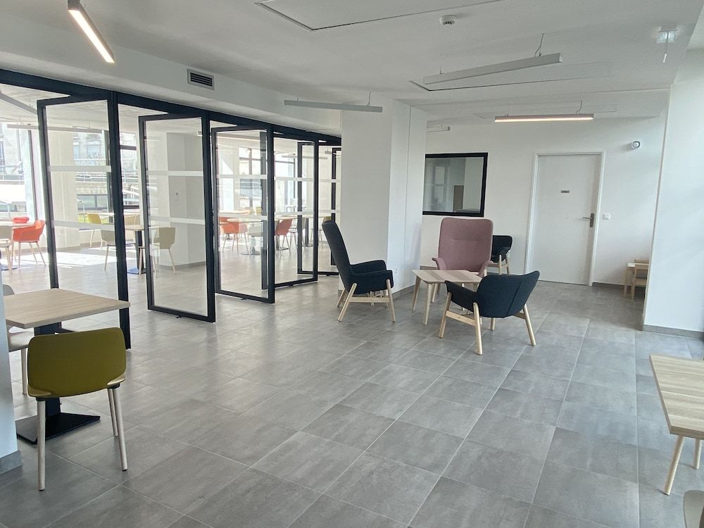 Moov'Appart Hotel Clichy 2