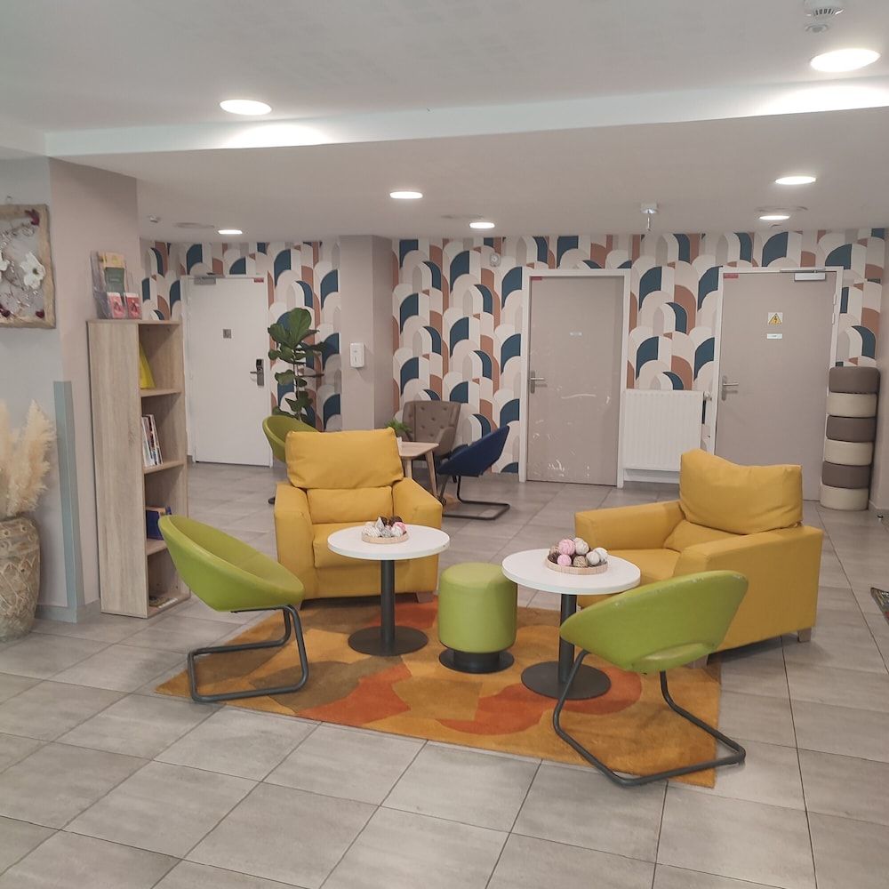 Moov'Appart Hotel Clichy 3