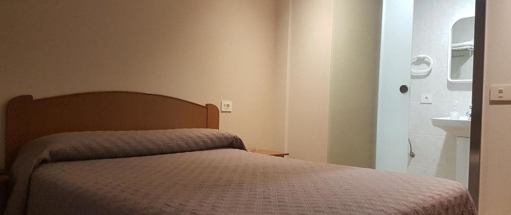 Hostal Galicia Arteixo 3