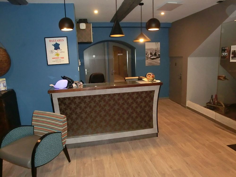 Hôtel sur le Quai 3