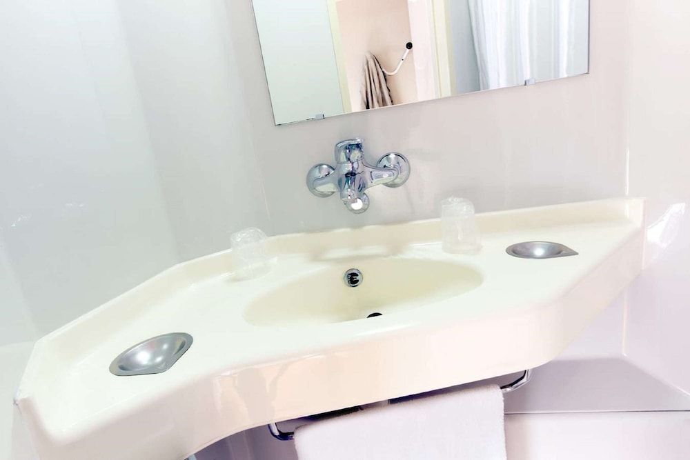 Premiere Classe Tarbes - Bastillac 3