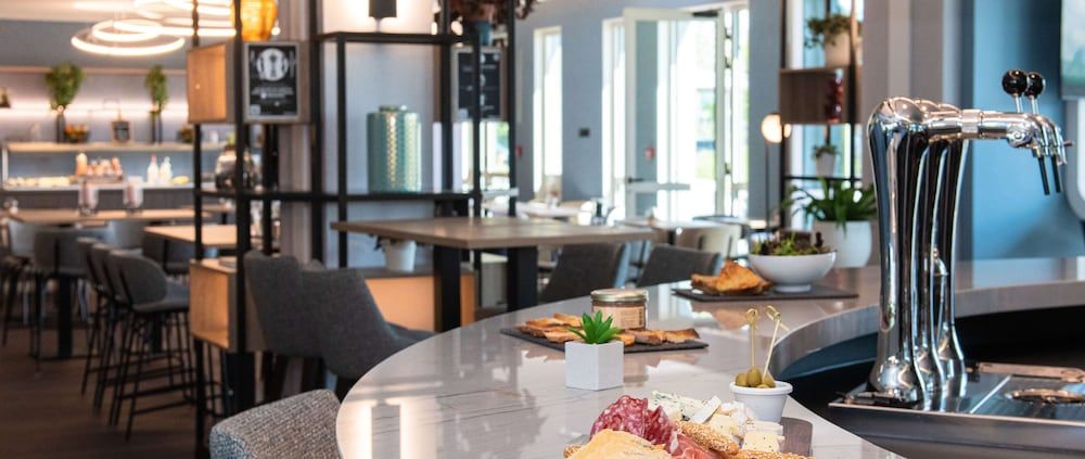 Campanile Smart Lyon Est - Eurexpo Bron Aviation 3