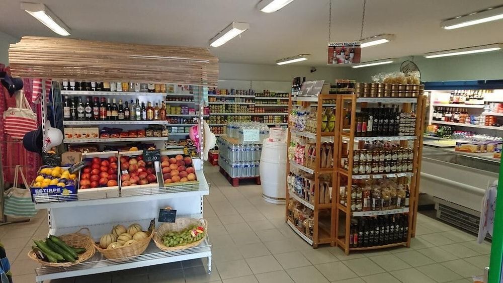 Camping Hameau Des Cannisses 3