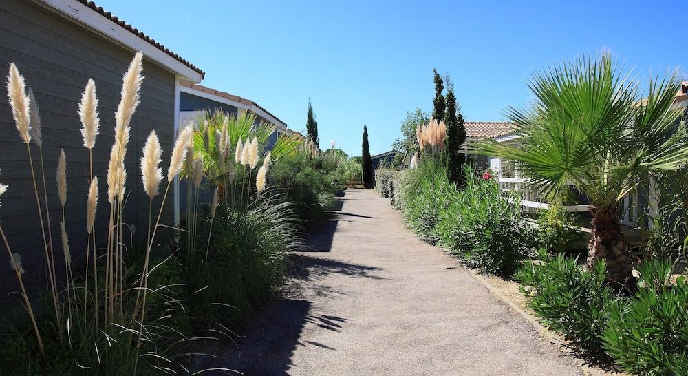 Camping Hameau Des Cannisses 3 estrelas em Gruissan