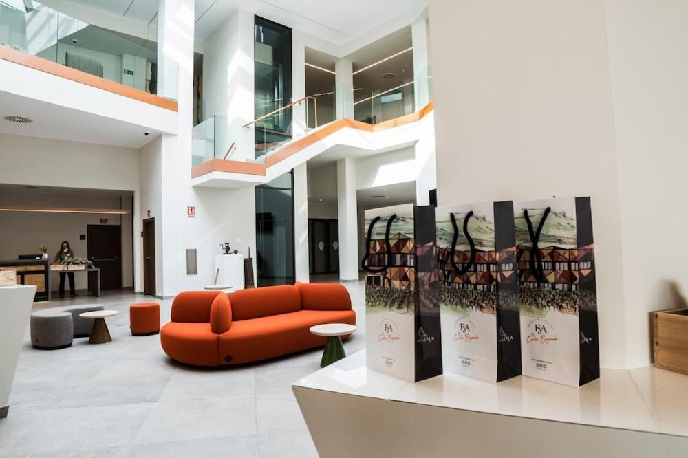 Hotel-Bodegas FyA 2