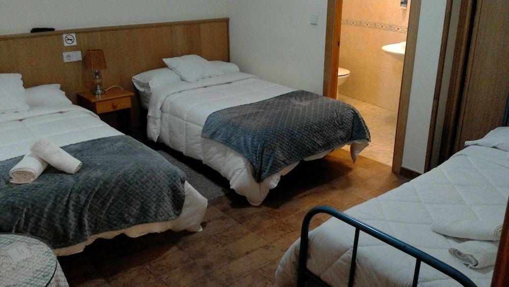 Hostal Ponte Dos Santos 3