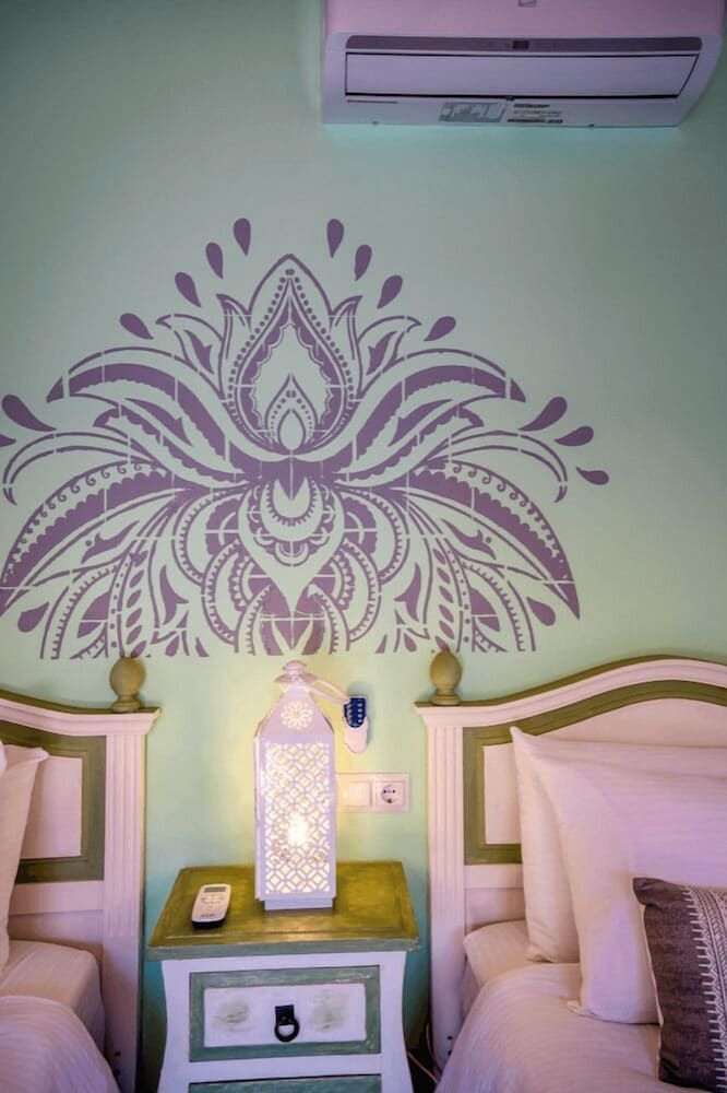 The Palms Boutique Resort Malaga - Adults Only 2