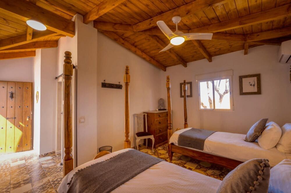 The Palms Boutique Resort Malaga - Adults Only 3