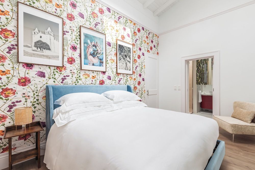 The Green House by Santiago de Alfama 3