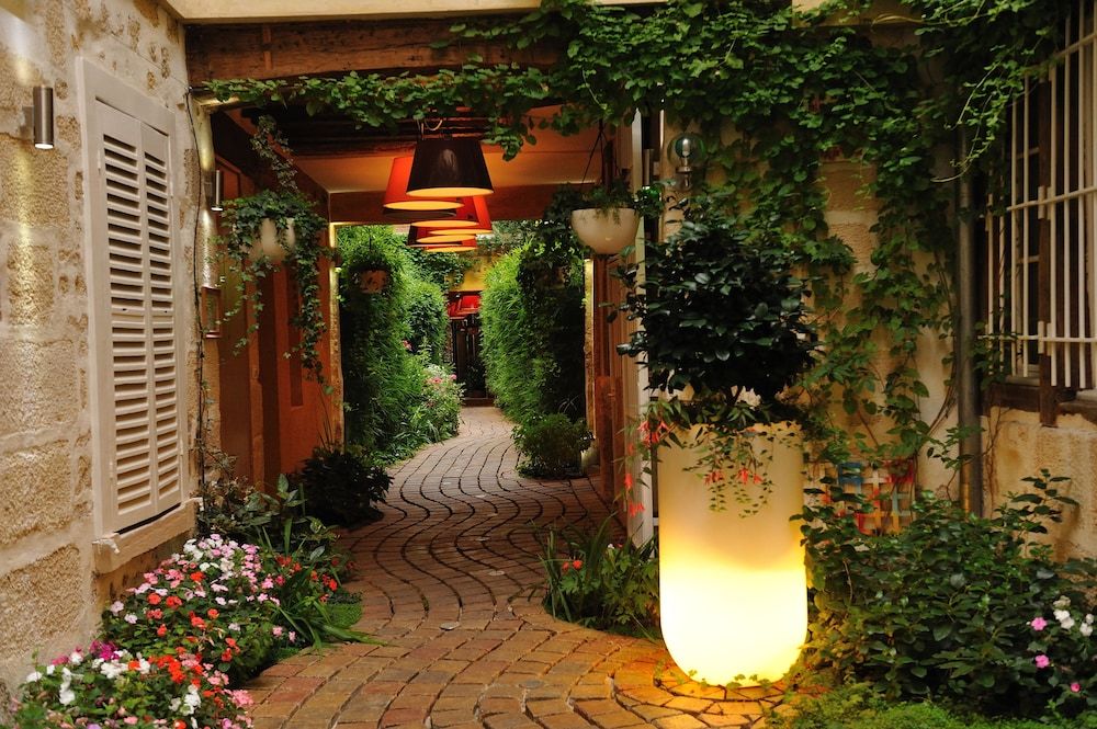 Les Patios du Marais 1