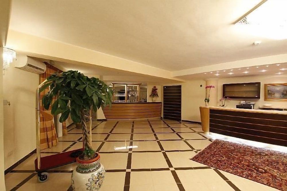 Bouganville Palace Hotel 2