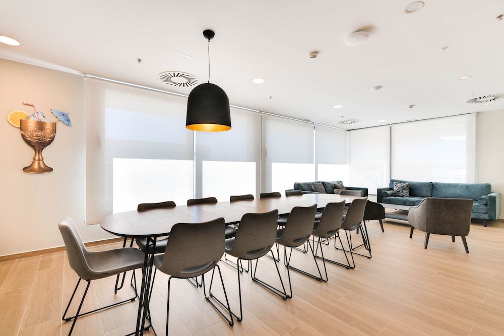 Livensa Living Studios Madrid Alcobendas 3