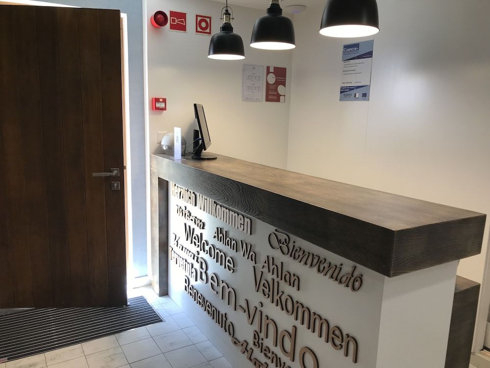 Royal Beach Hostel & Suites 3