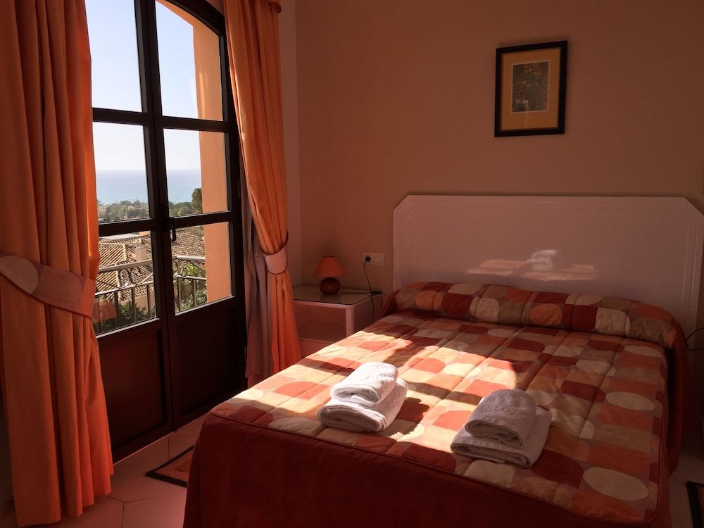 Apartamentos El Toro 3