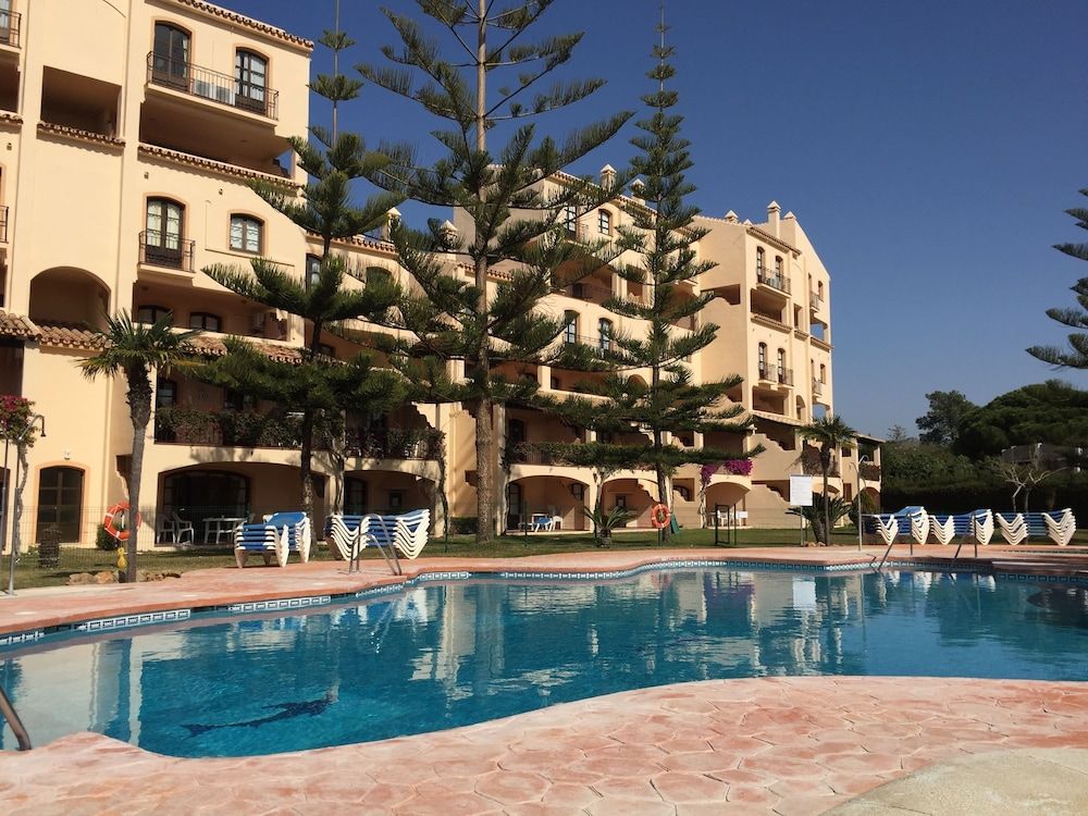 Apartamentos El Toro 1