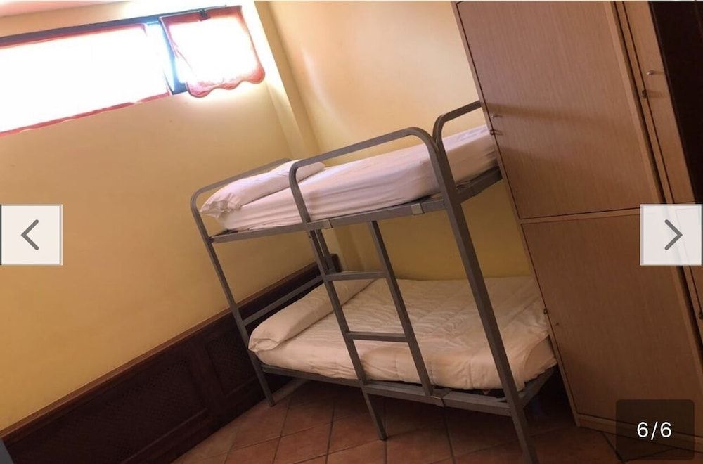 Playa de Berria Albergue Tursitico - Hostel 3