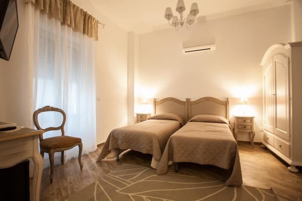 City Garden Guest House -1 estrellas en Olbia
