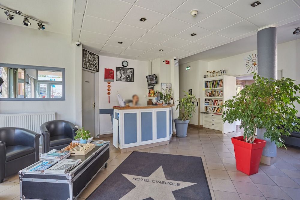 Cinépole - Proche Paris 3 estrelas em Joinville-le-Pont