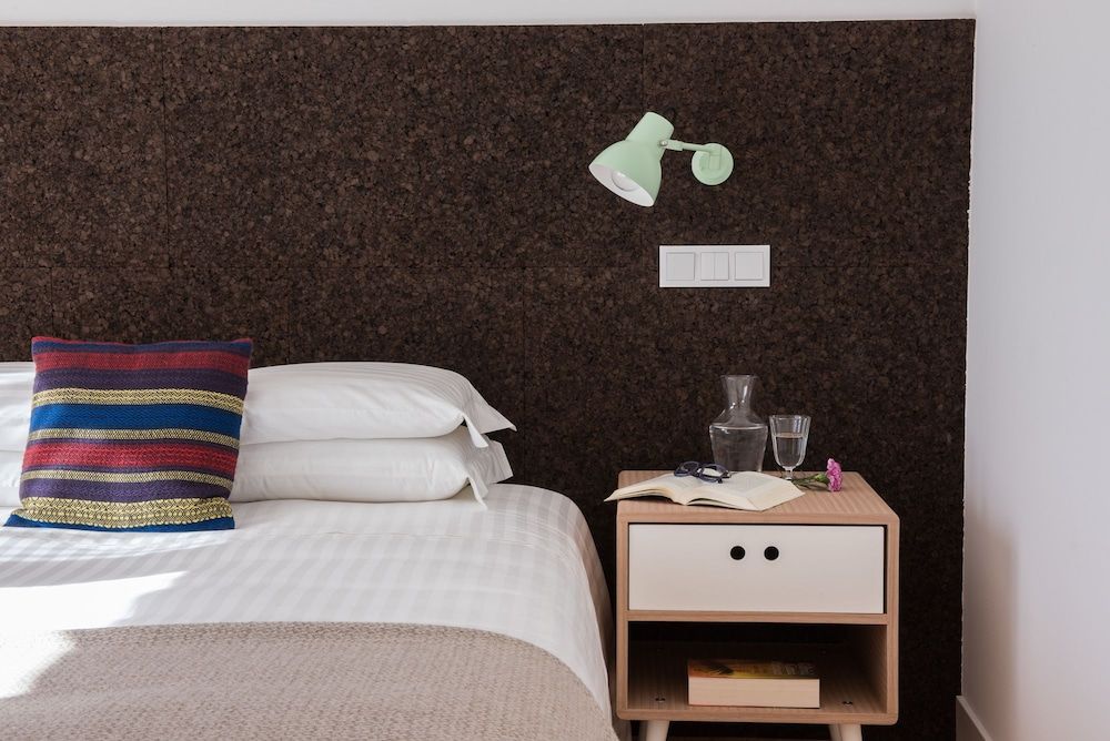 Craveiral Farmhouse by Belong 3