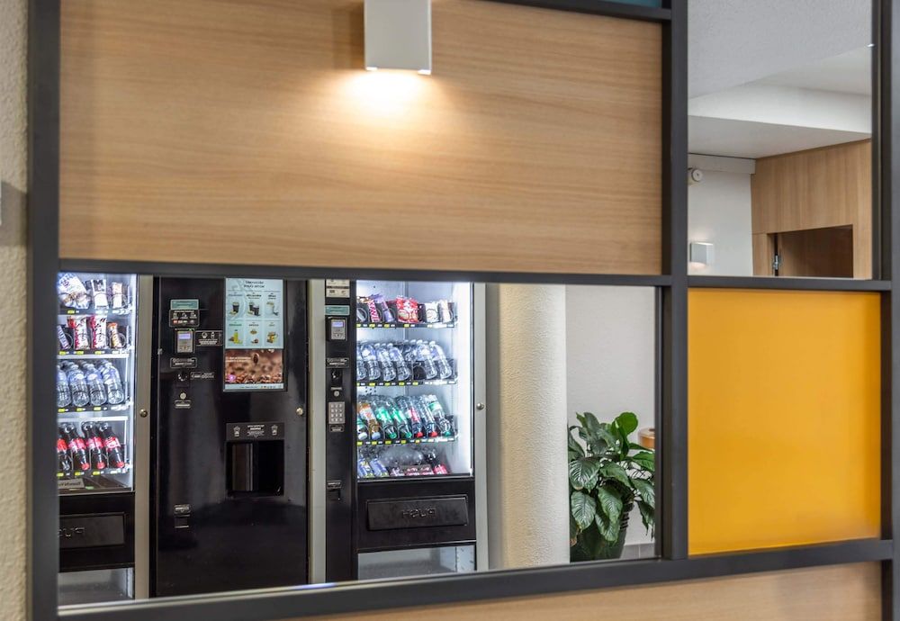 B&B HOTEL Montpellier (1) 2