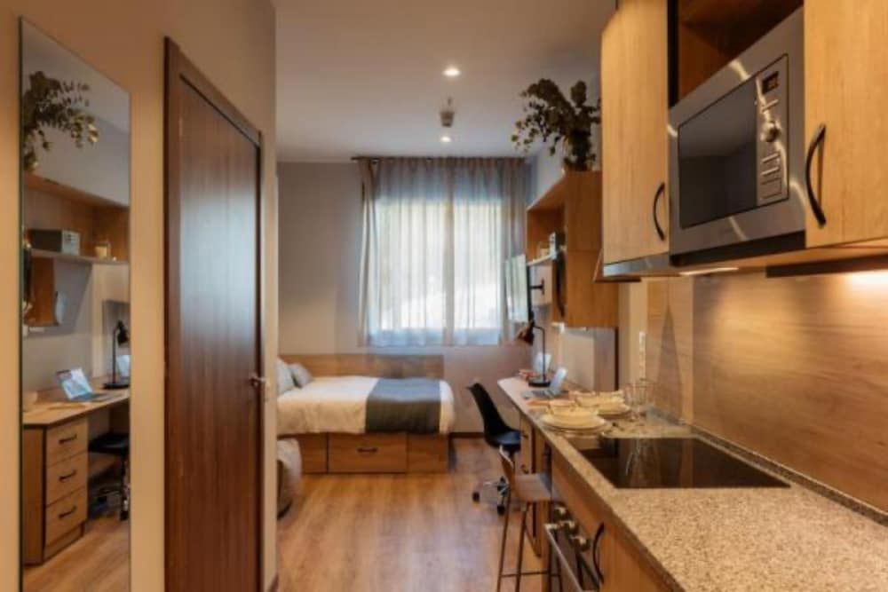 Livensa Living Studios San Sebastián 3